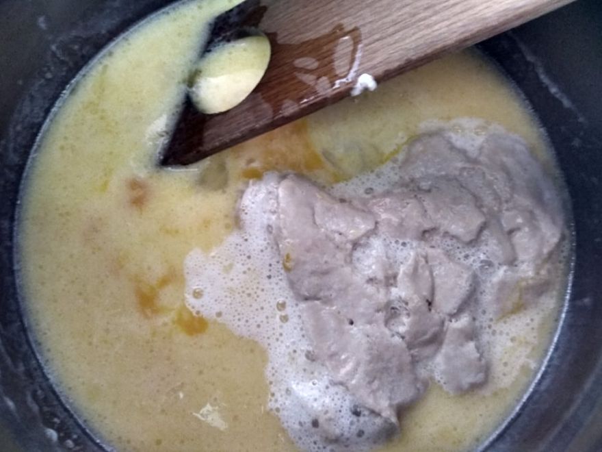 Gluténmentes belga zsemle mákos-cseresznyés töltelékkel