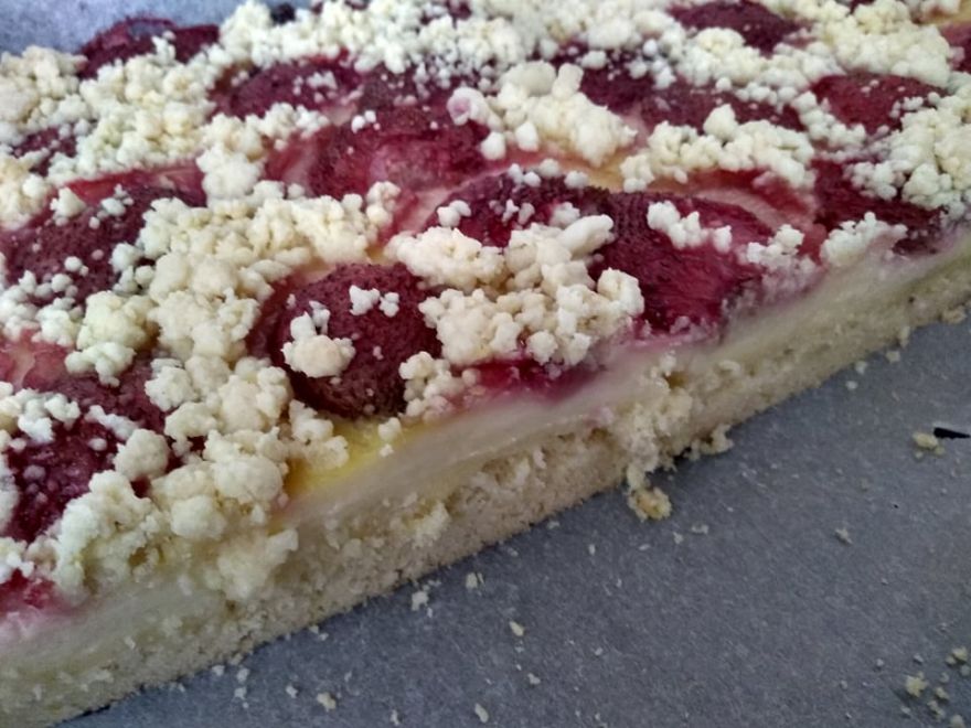 Gluten-free and dairy-free crumb cake (which even children can make)