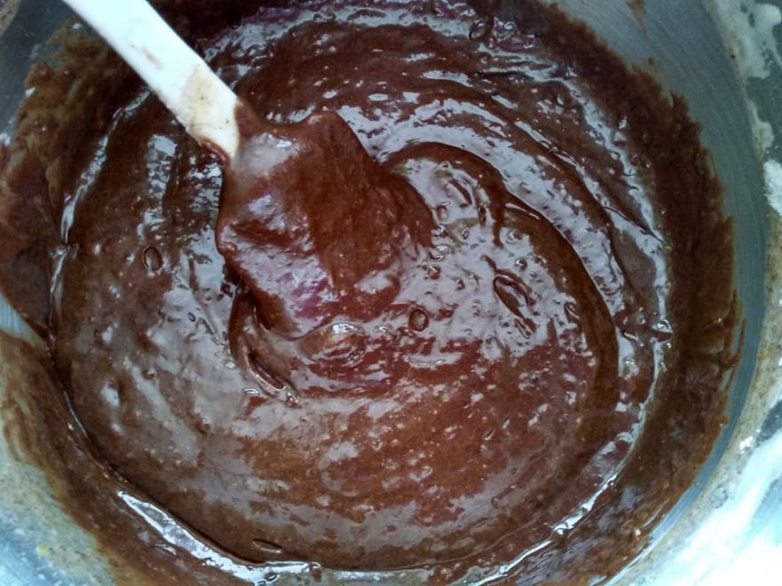 Gluténmentes mega csokitorta eperrel