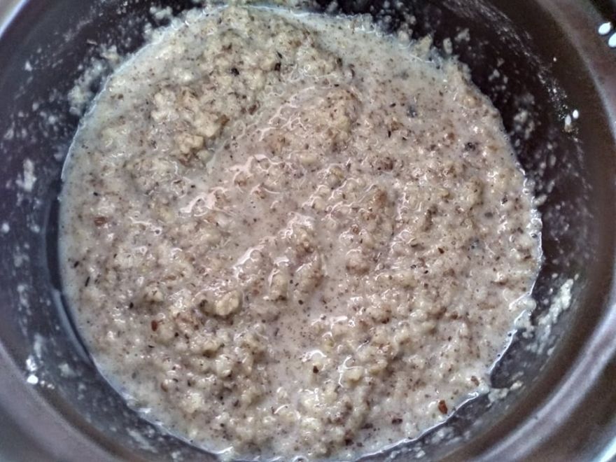 Gluten-free walnut rolls without leavening