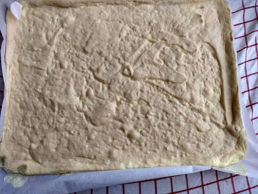 Glutenfreie Schokoladenrolle