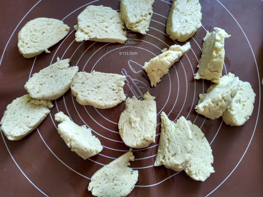 Bezlepkové helenské rožky