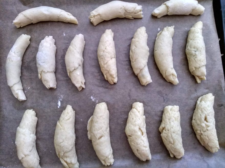 Bezlepkové helenské rožky