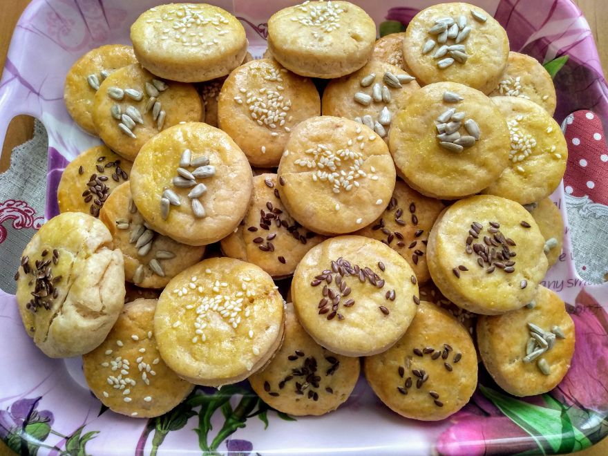 Bezlepkové syrovo-salámové pagáče