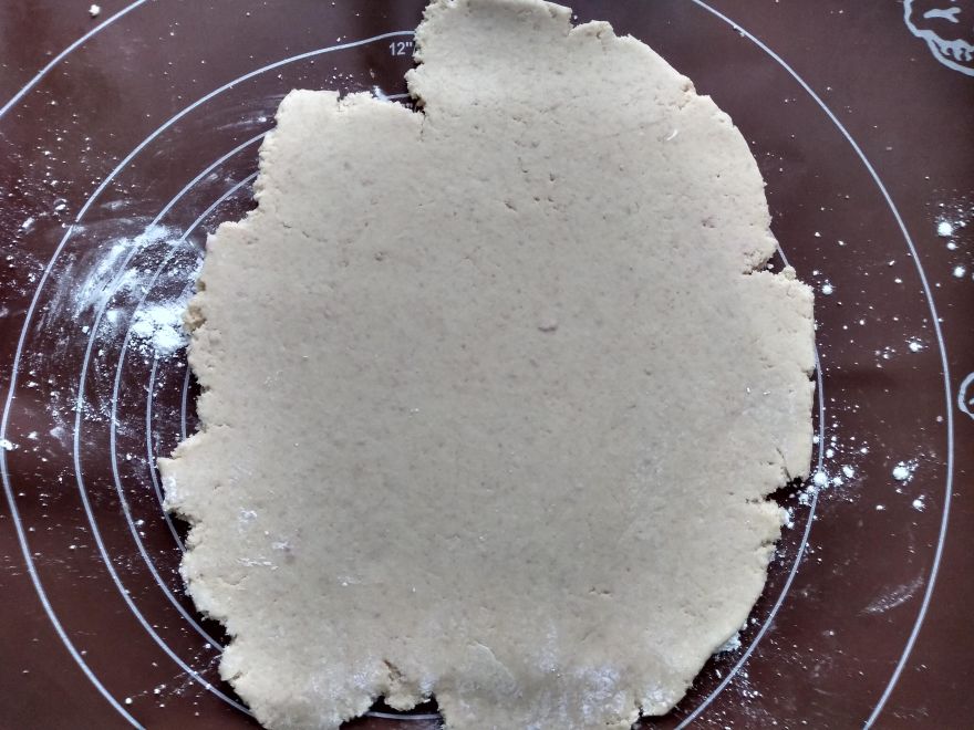 Bezlepkové syrovo-salámové pagáče