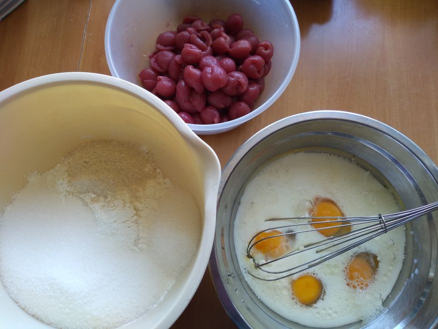 Glutenfreier Kirschblätterteig mit Sorghummehl