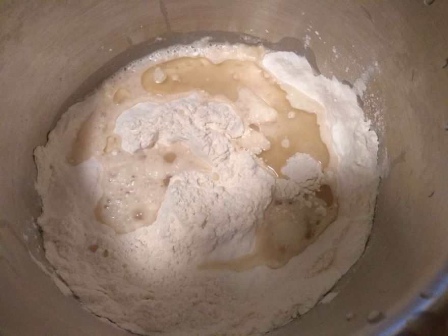 Bezlepkový pizzový závin