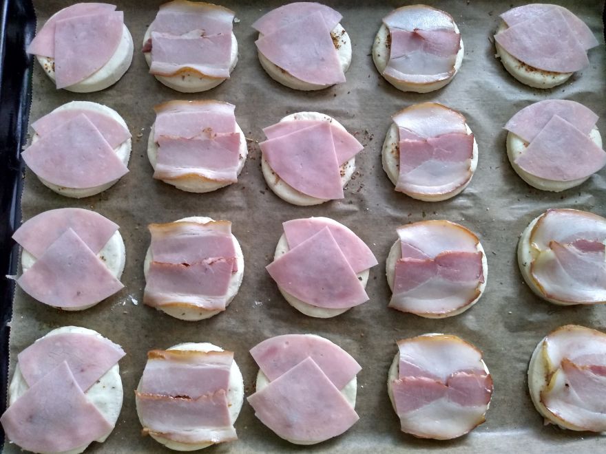 Gluten-free savory cakes without leavening