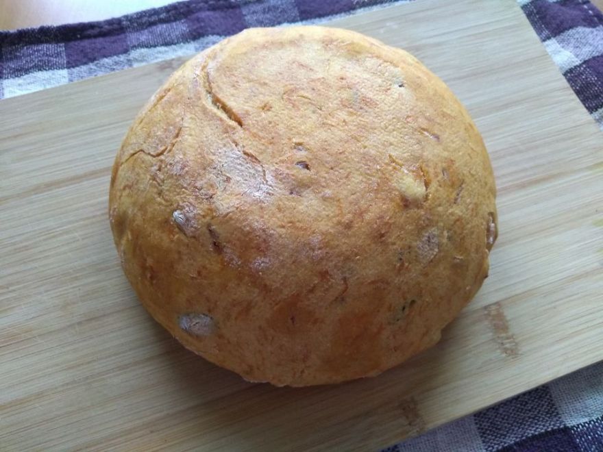 Gluten-free pumpkin bread with bacon