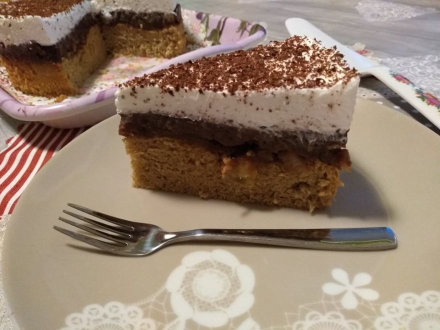 Gluten-free apple cake