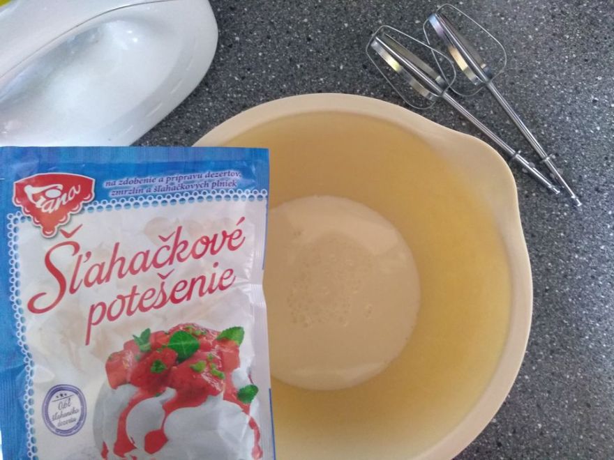 Gluten-free apple cake