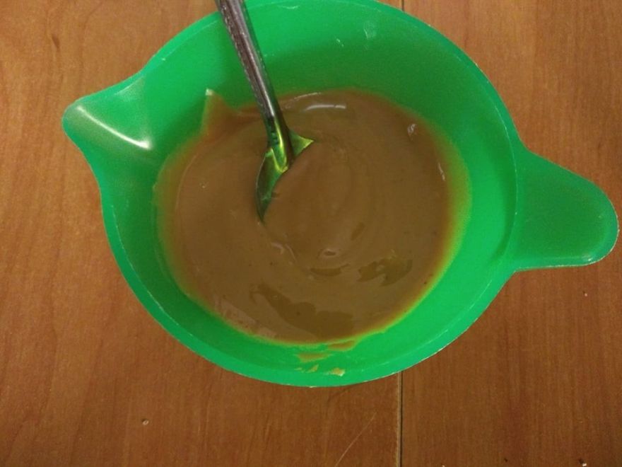 Bezlepkový brownies s arašídovým máslem