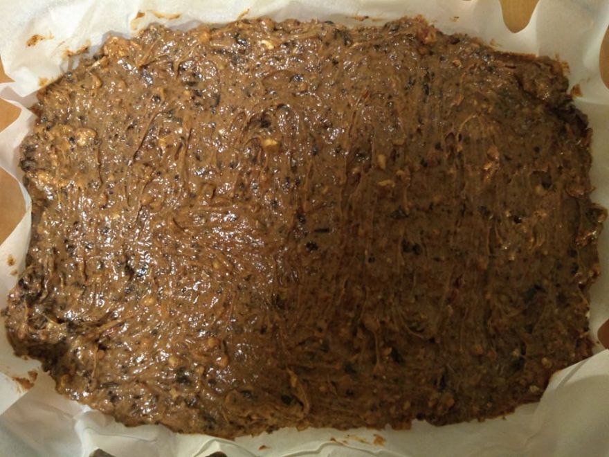 Bezlepkový brownies s arašídovým máslem