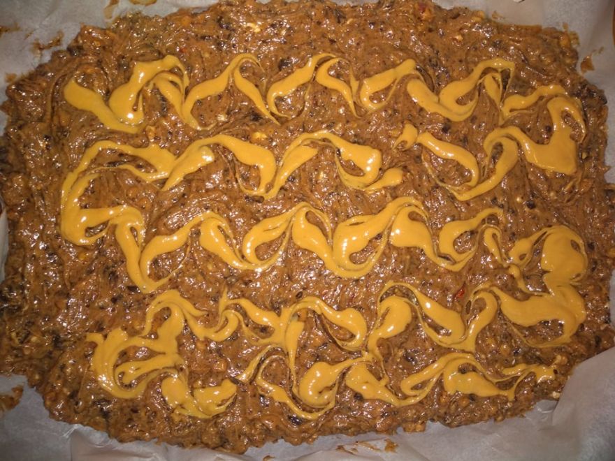 Bezlepkový brownies s arašídovým máslem