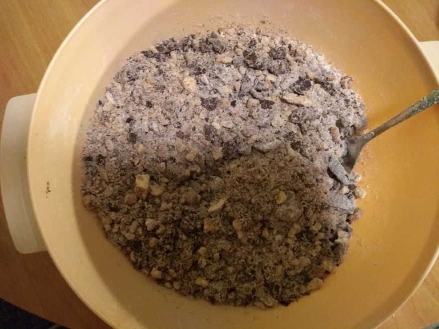 Bezlepkový brownies s arašídovým máslem