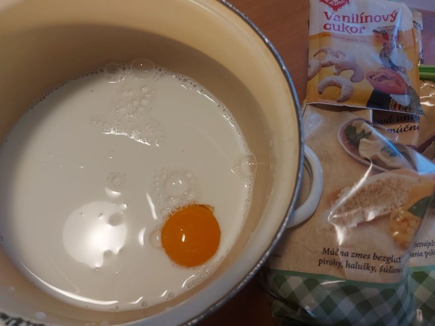 Bezlepková zamatová torta