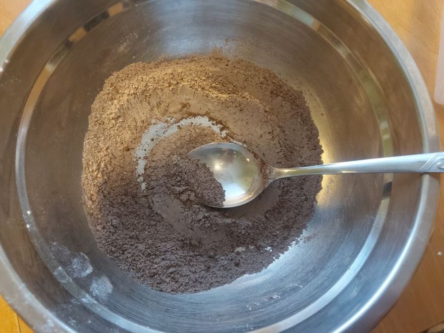 Bezlepková zamatová torta