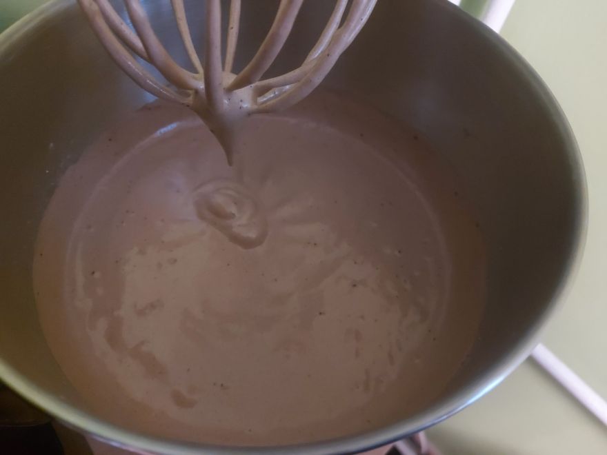 Bezlepková zamatová torta