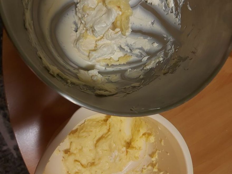 Bezlepková zamatová torta