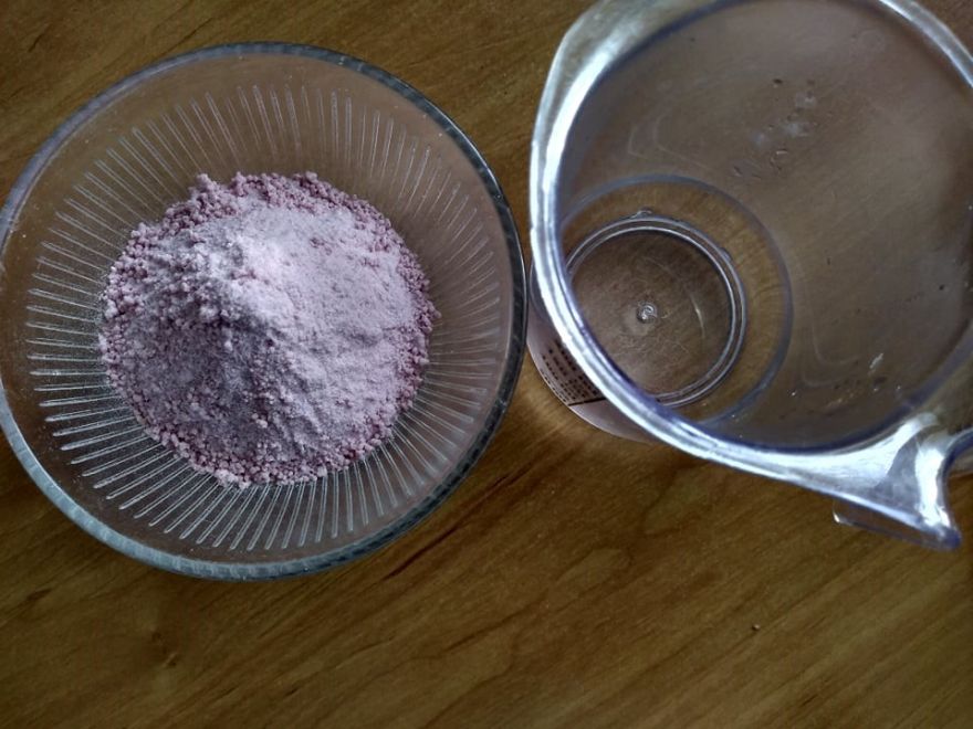 Gluténmentes eper tekercs szívvel