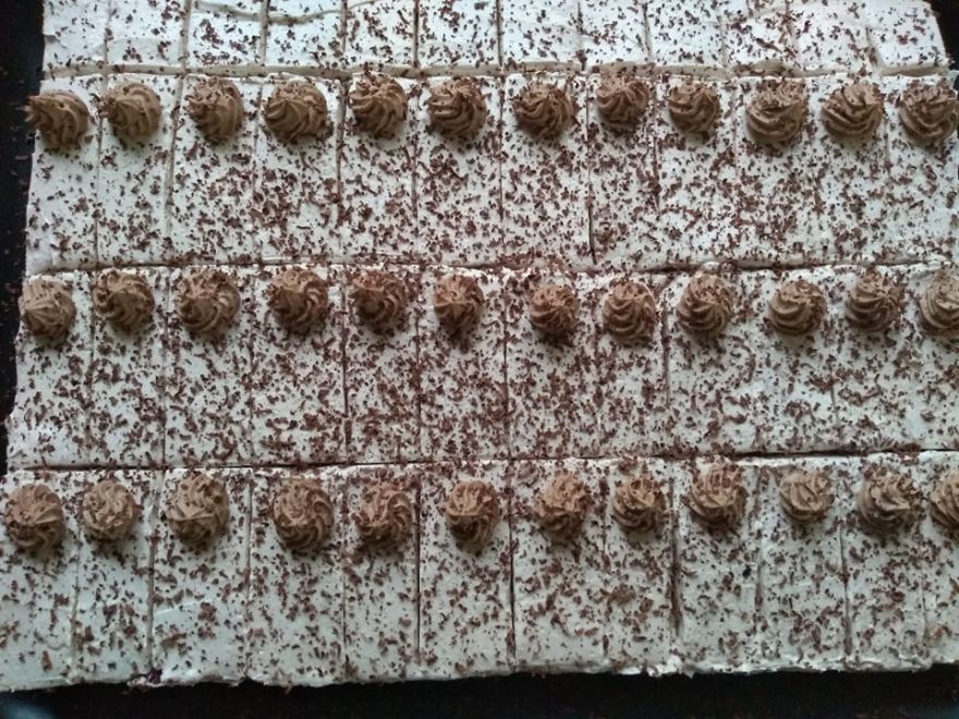 Bezlepkový perníkový zákusek