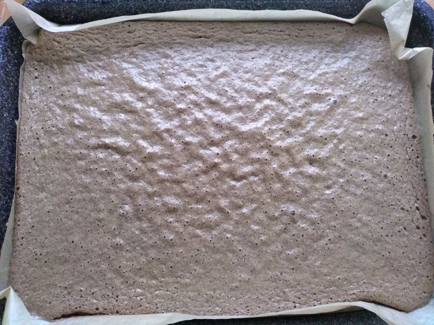 Bezlepkový perníkový zákusek