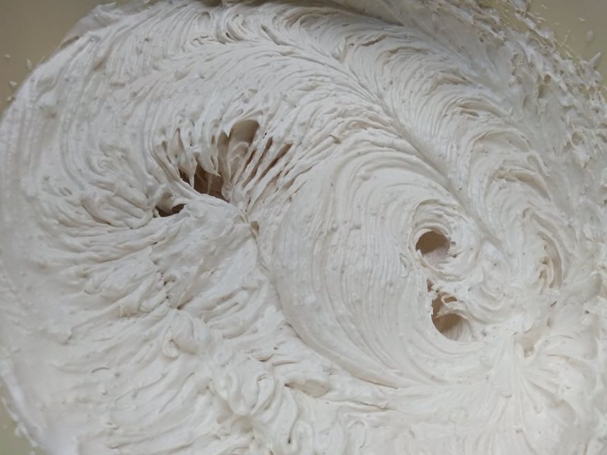 Bezlepkový perníkový zákusek