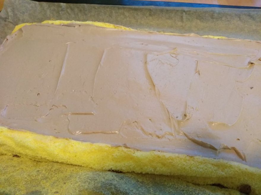 Bezlepková kávová roláda