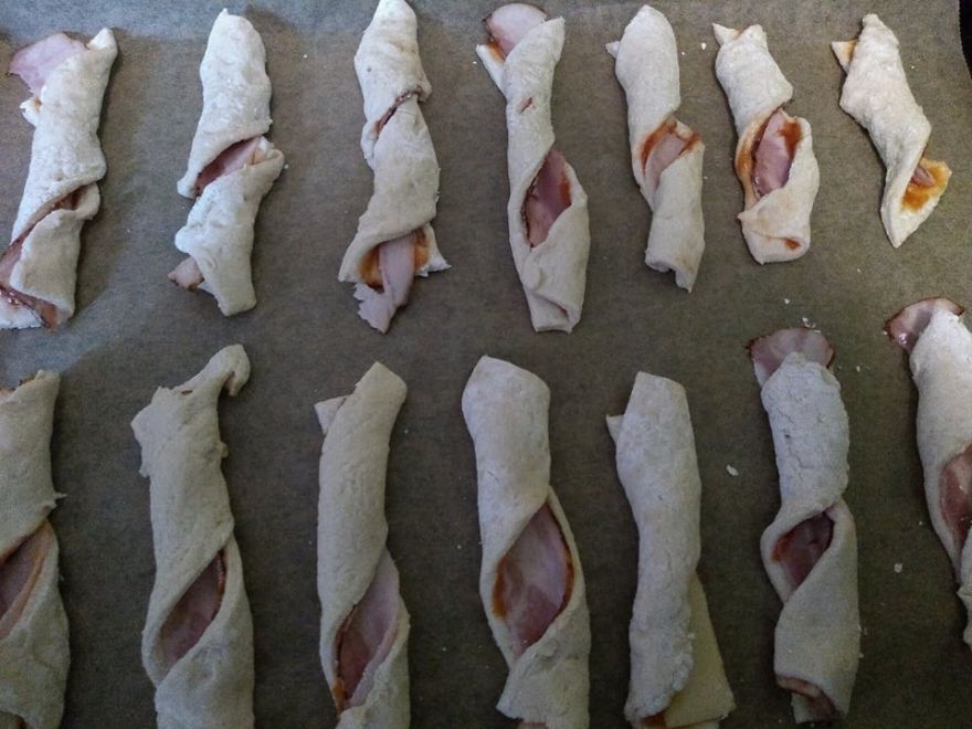 Bezlepkové slaninové tyčinky