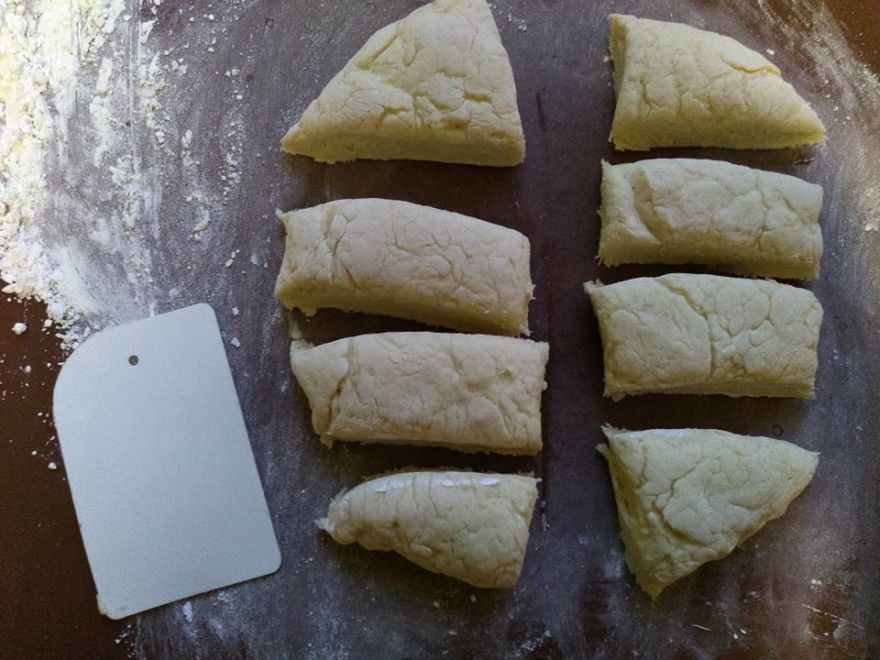 Bezlepkové tvarohové koláče s černicami