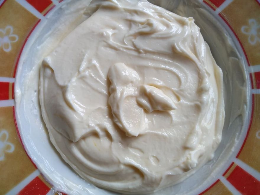 Bezlepkové tvarohové koláče s černicami