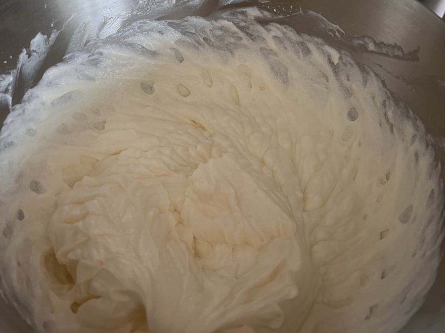 Gluténmentes tejszínes-kókuszos szelet