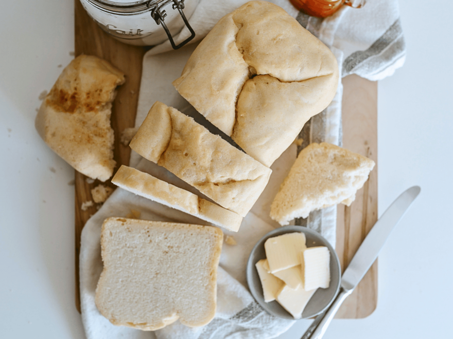 Bezlepkový chlieb z domácej pekárne