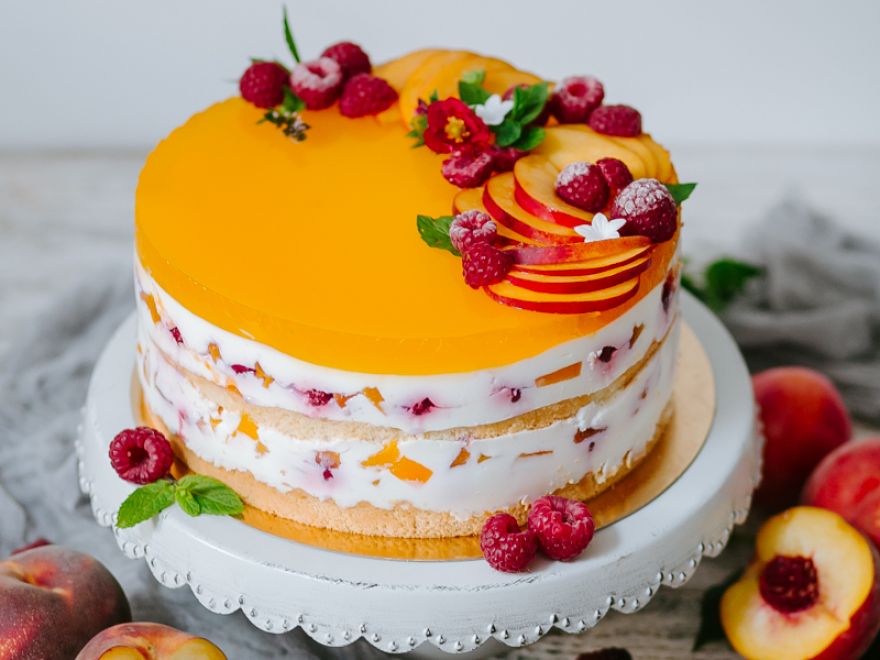 Bezlepková ovocná jogurtová torta so želatínou