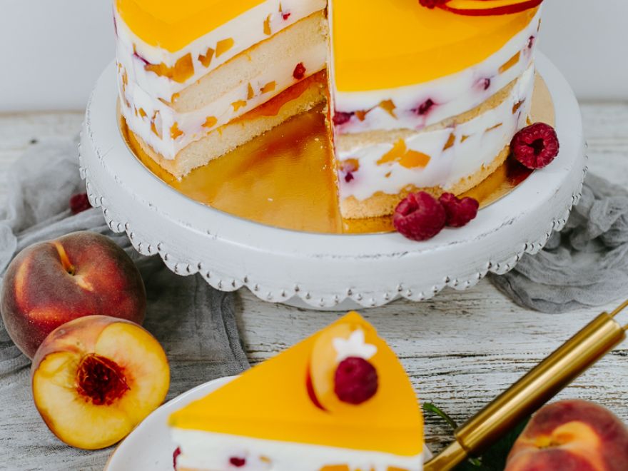 Bezlepková ovocná jogurtová torta so želatínou