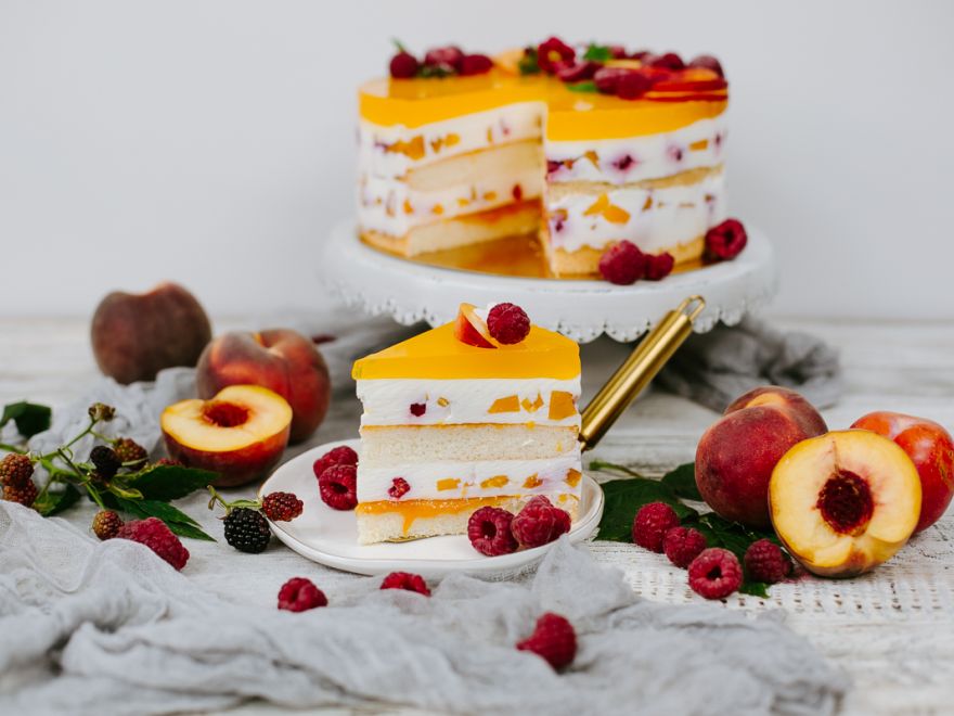 Bezlepková ovocná jogurtová torta so želatínou