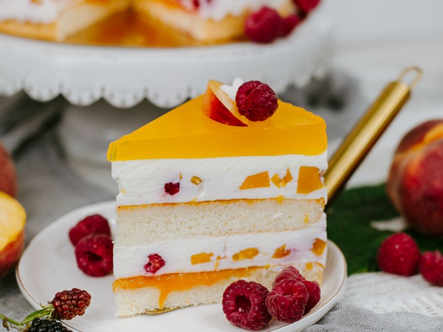 Bezlepková ovocná jogurtová torta so želatínou