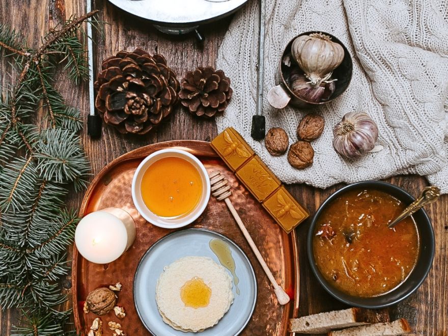 Crispy gluten-free Christmas wafers without eggs and milk