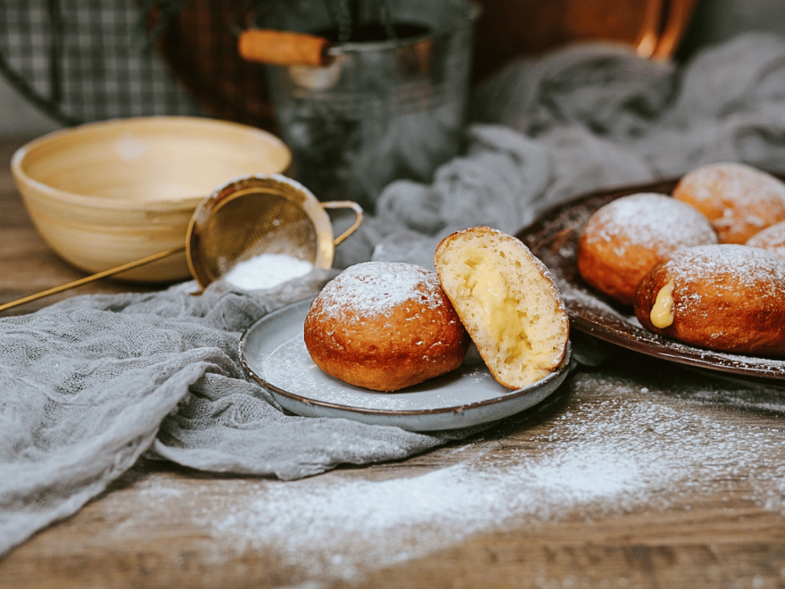 Bezlepkové šišky plnené vanilkovým pudingom