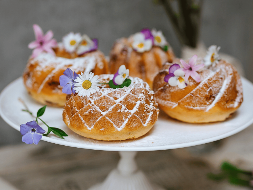 Bezglutenowa, pachnąca cynamonowa babka