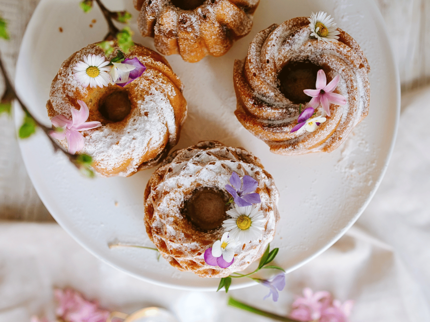 Bezglutenowa, pachnąca cynamonowa babka