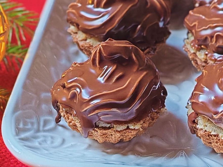 Bezlepkové vianočné orechové košíčky Opitý Izidor