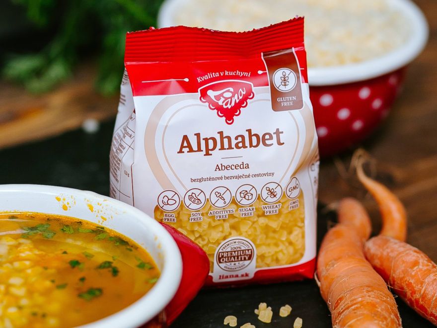 Vegetable soup with gluten-free letters