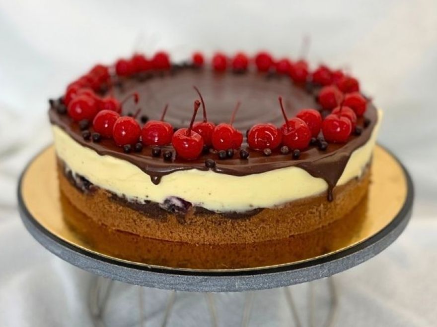 Glutenfreie Donauwellen mit Kirschen