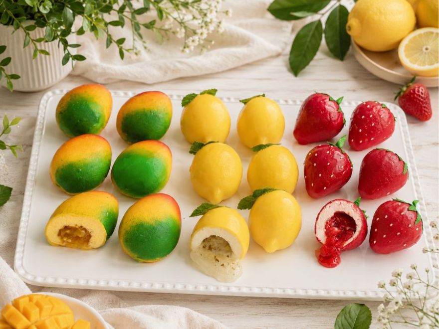 Dezerty v tvare ovocia: jahoda, mango a citrón s ovocnou náplňou