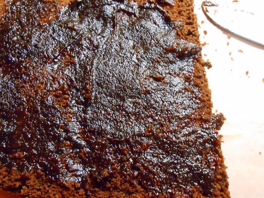 Bezlepkový švestkový perník s marcipánem