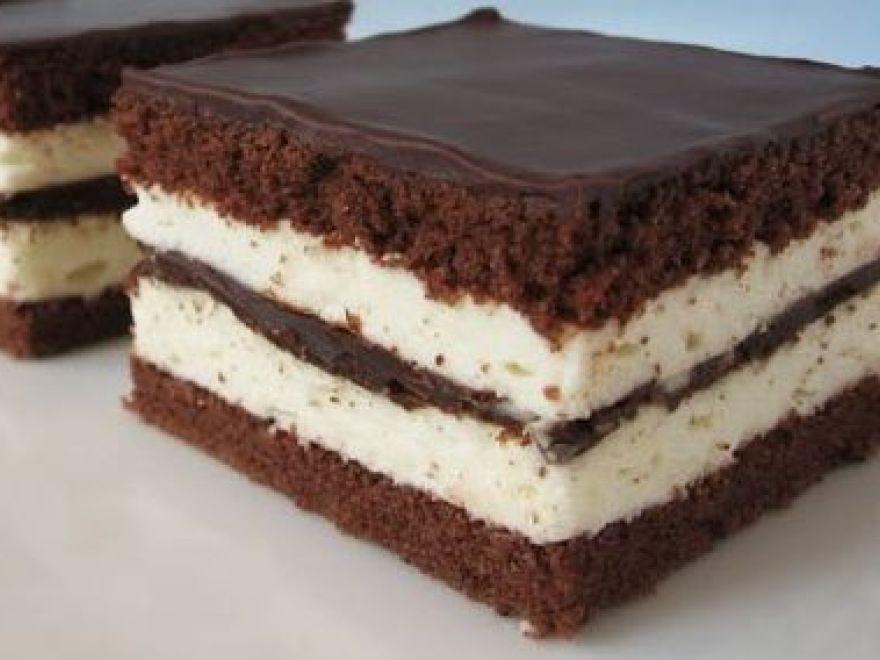 Kinderpingui mit Stuzovač Liana SMOTANA