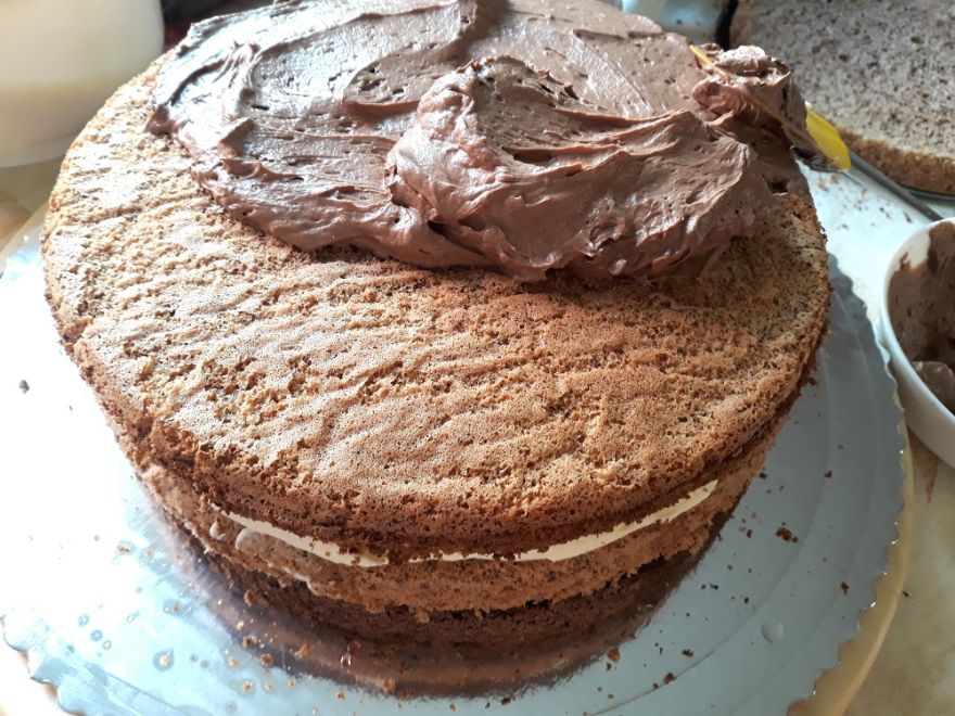 Bezlepkový dort s mascarpone-čokoládovou nádivkou
